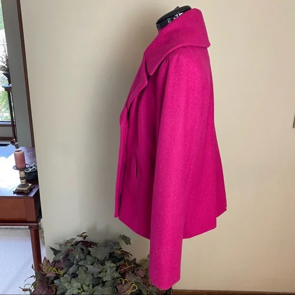 Merona Raspberry Lined Peacoat - Picture 2 of 4